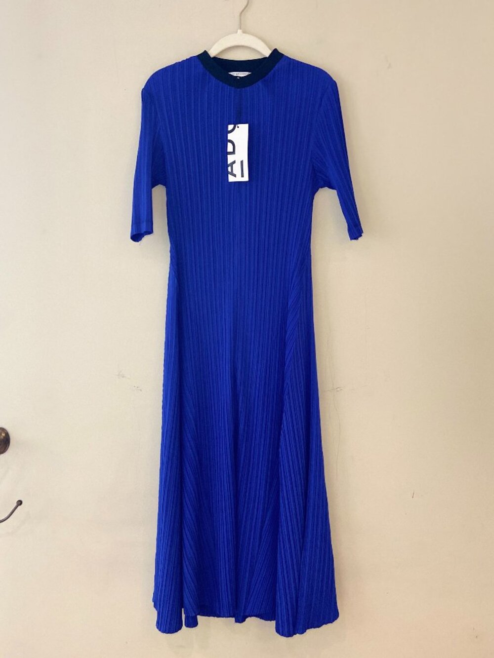 Adolfo Dominguez NWT Cobalt Plisse Midi Dress Size M